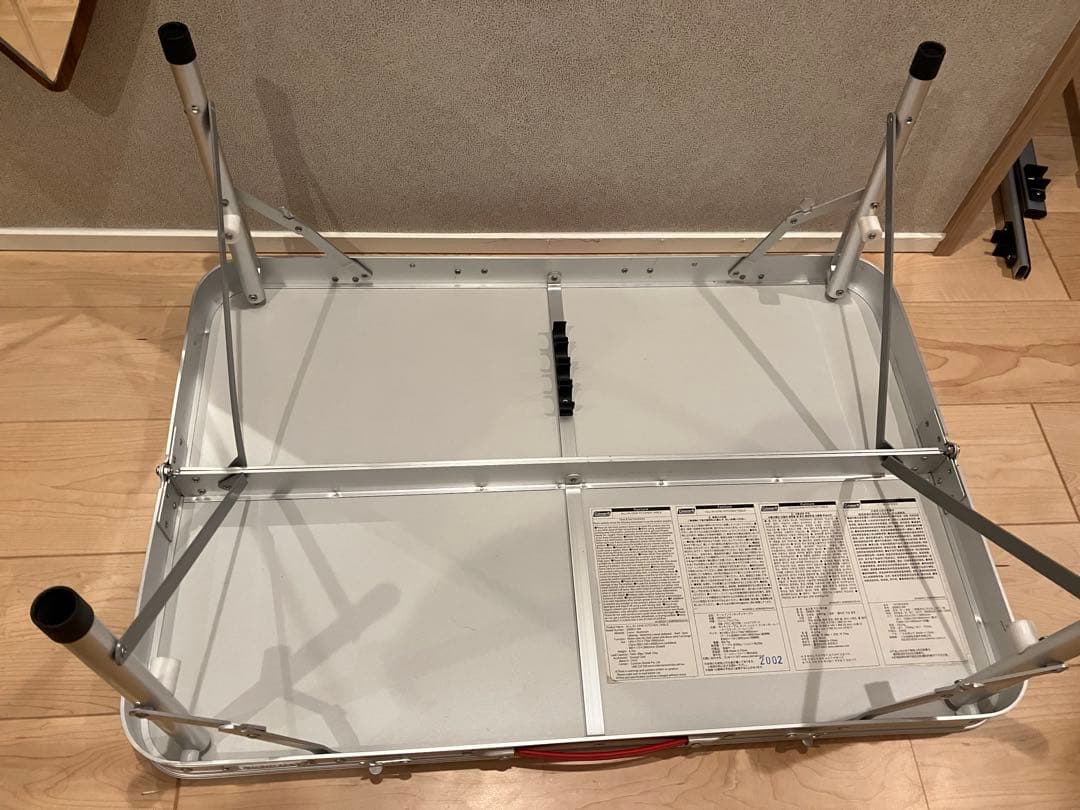 Coleman 折りたたみテーブル チェック柄