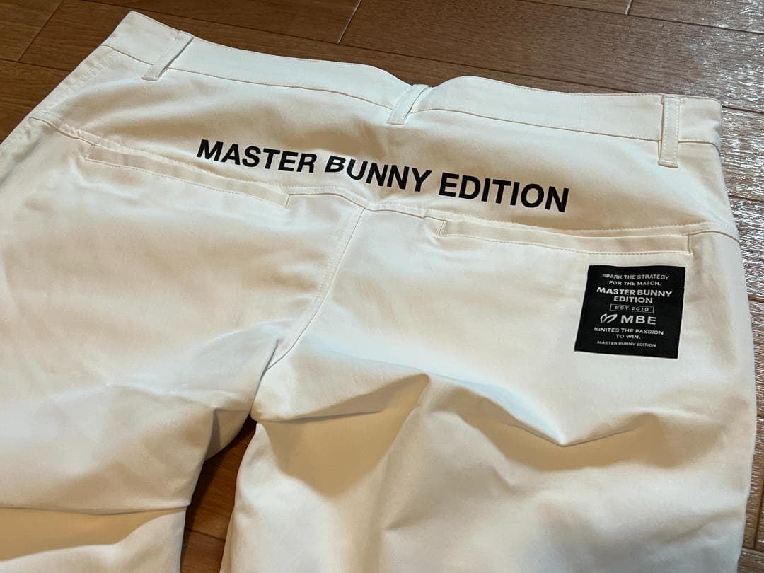 最終値下26,400円マスターバニーエディション未使用6白MBEメンズ春夏パンツ