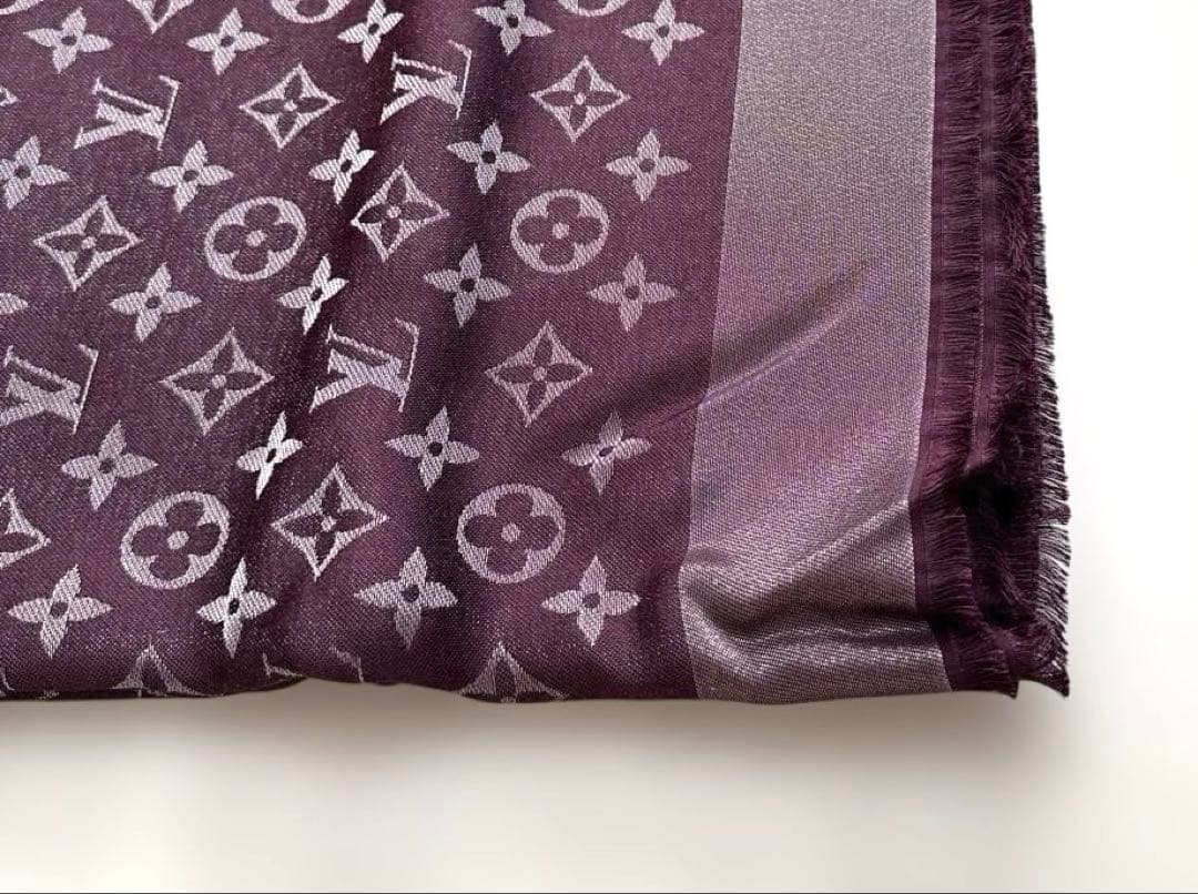 ルイ・ヴィトン（Louis Vuitton）の「ショール・モノグラム」
