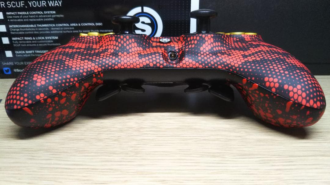 ほぼ新品 SCUF IMPACT スカフ インパクト PS4 コントローラー
