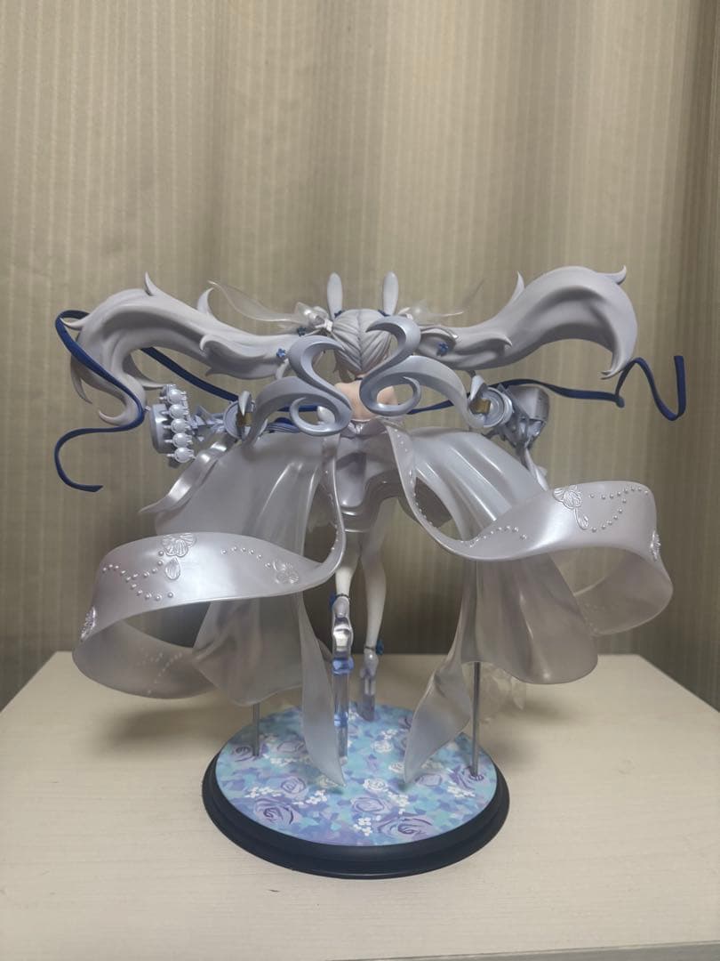 ラフィーアズールレーン1/7 フィギュアAMU-FNX700フリュー