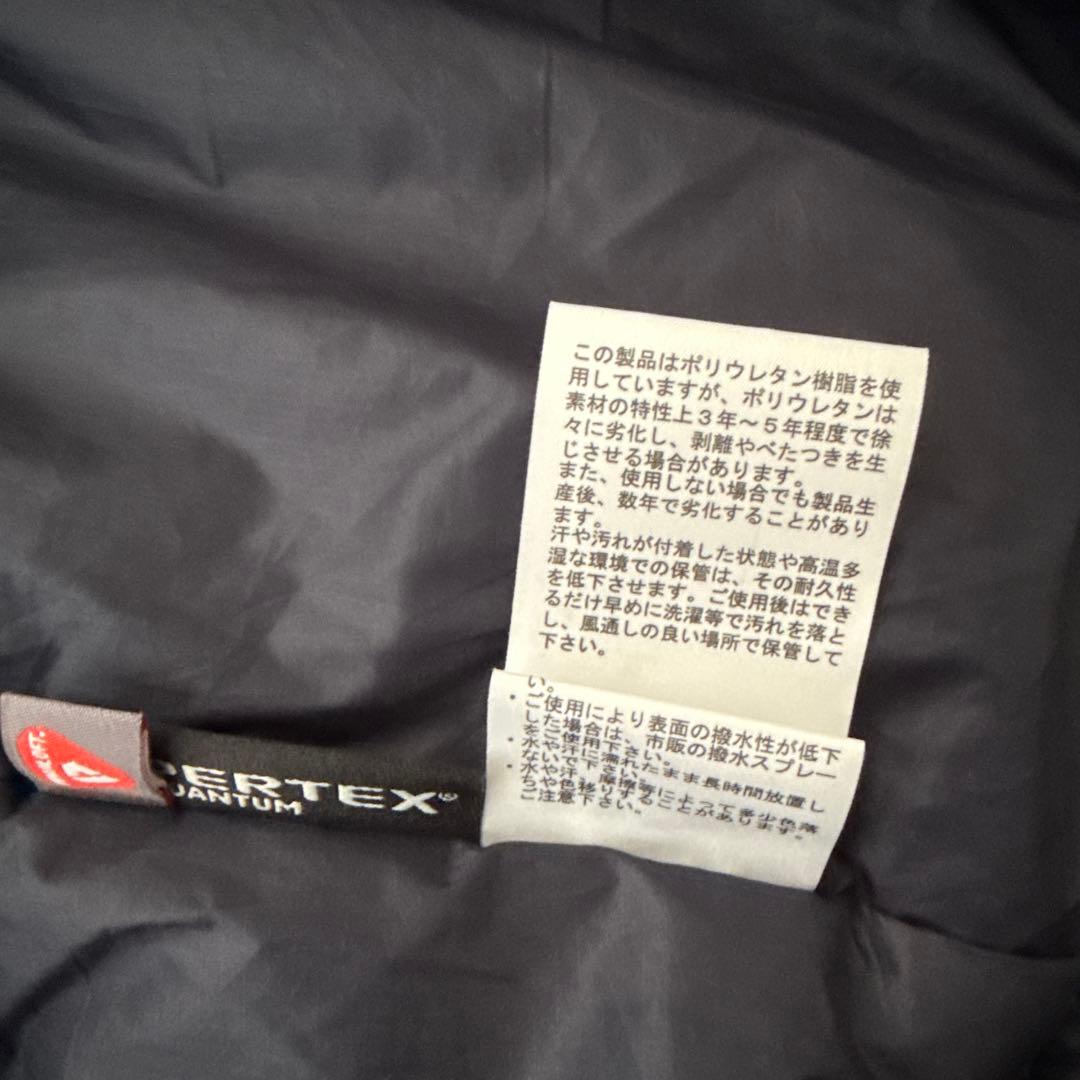 ノースフェイス　インサレーション　ボンバージャケット　ネイビー色　NY82334