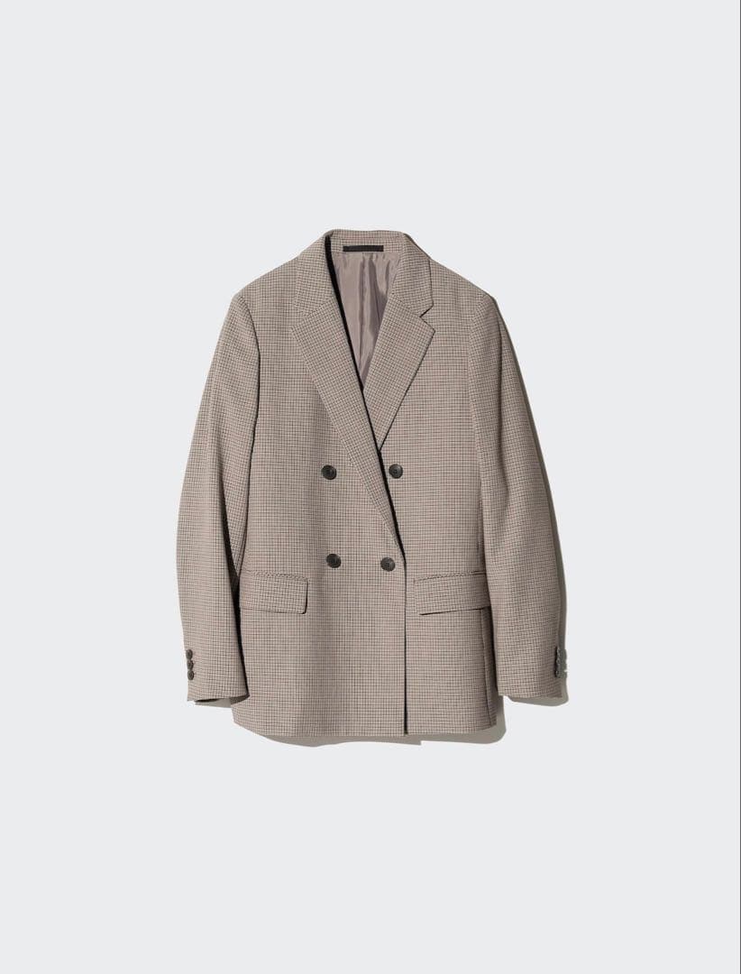 UNIQLO ダブルジャケット&スコート　ブラウン　チェック　セットアップ着用