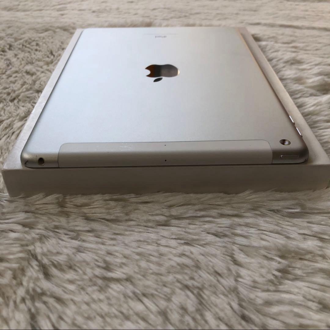 【早い者勝ち】iPad 第6世代 32GB SIMフリー 【すぐ発送】