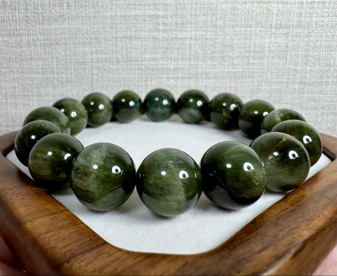 Verdant ブラジル産高品質•グリーンラビットヘアルチルクォーツブレスレット