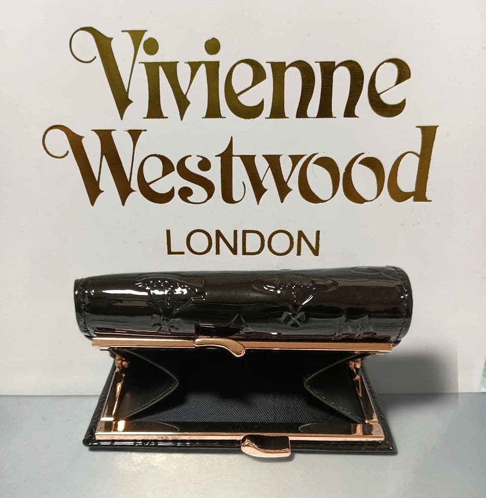 【新品】Vivienne Westwood 3つ折り財布 エナメル 黒 正規品