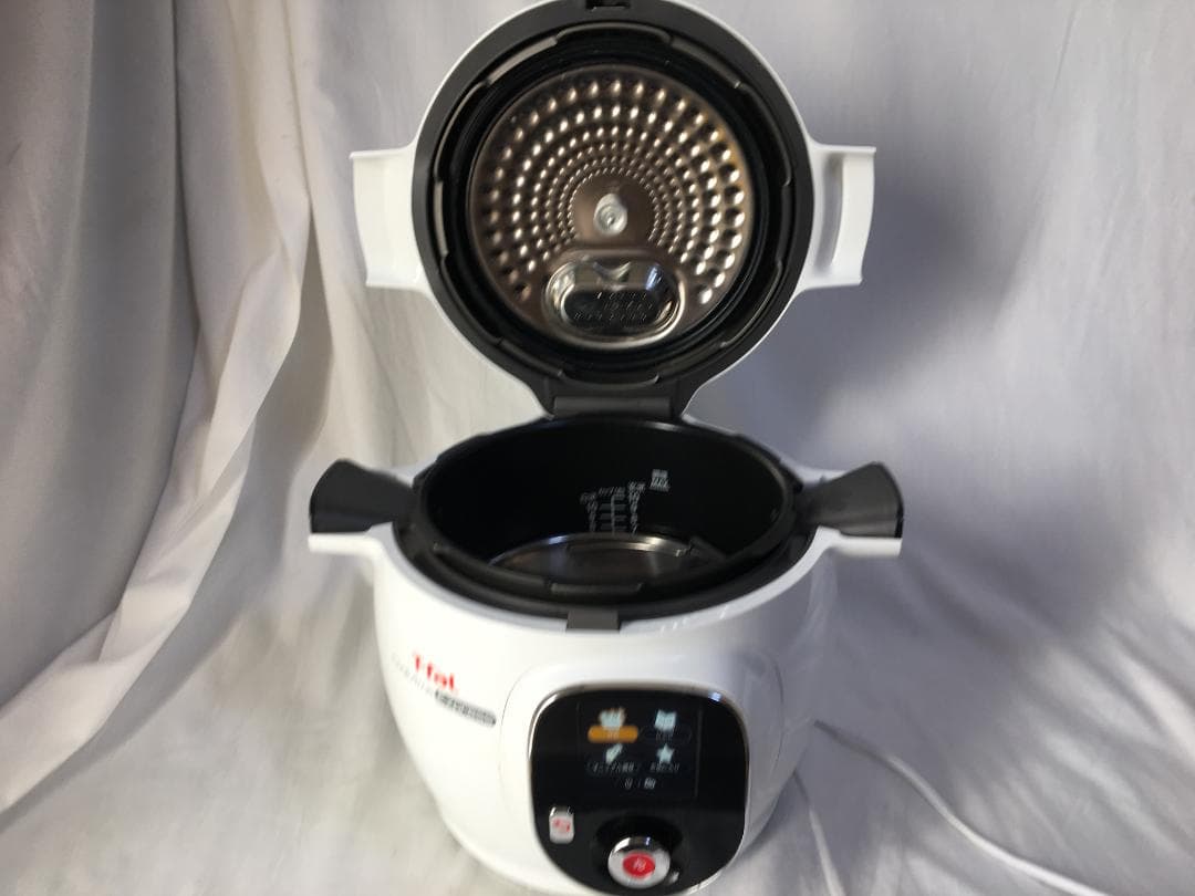 ア*レ様 T-fal 電気圧力鍋 クックフォーミー ホワイト