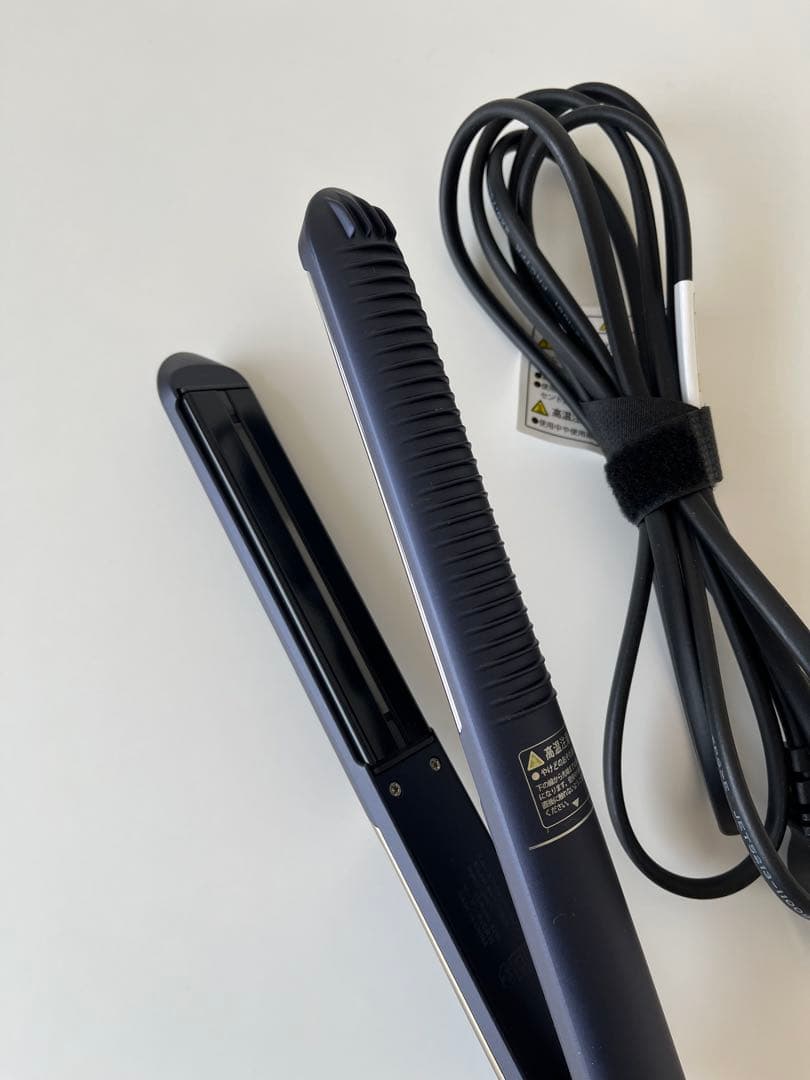 【美品】ヤーマン【定価¥22,000】ヘアアイロン　ネイビー
