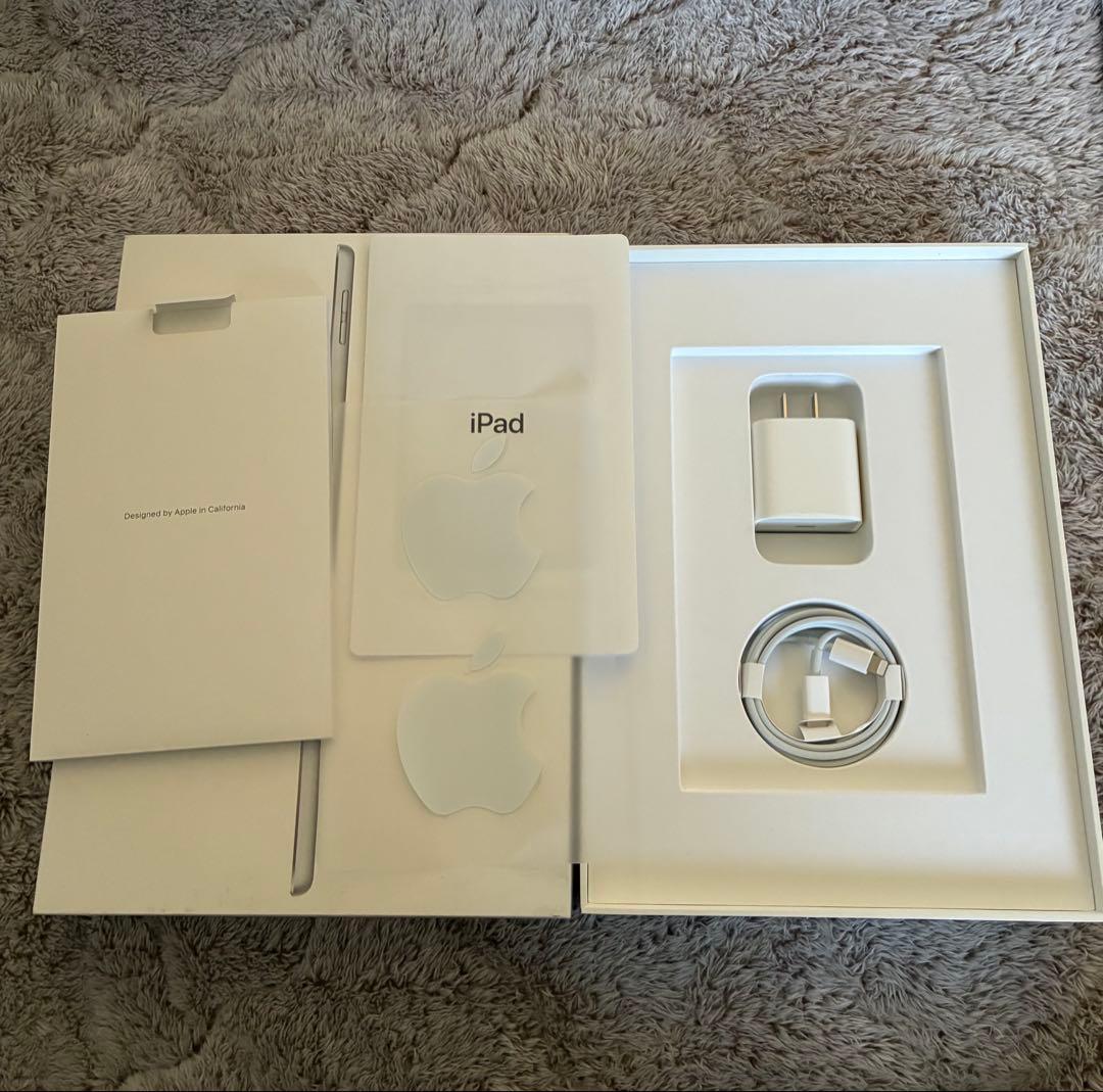 ★美品正規品★iPad 第9世代 Wi-Fi 64gb シルバー