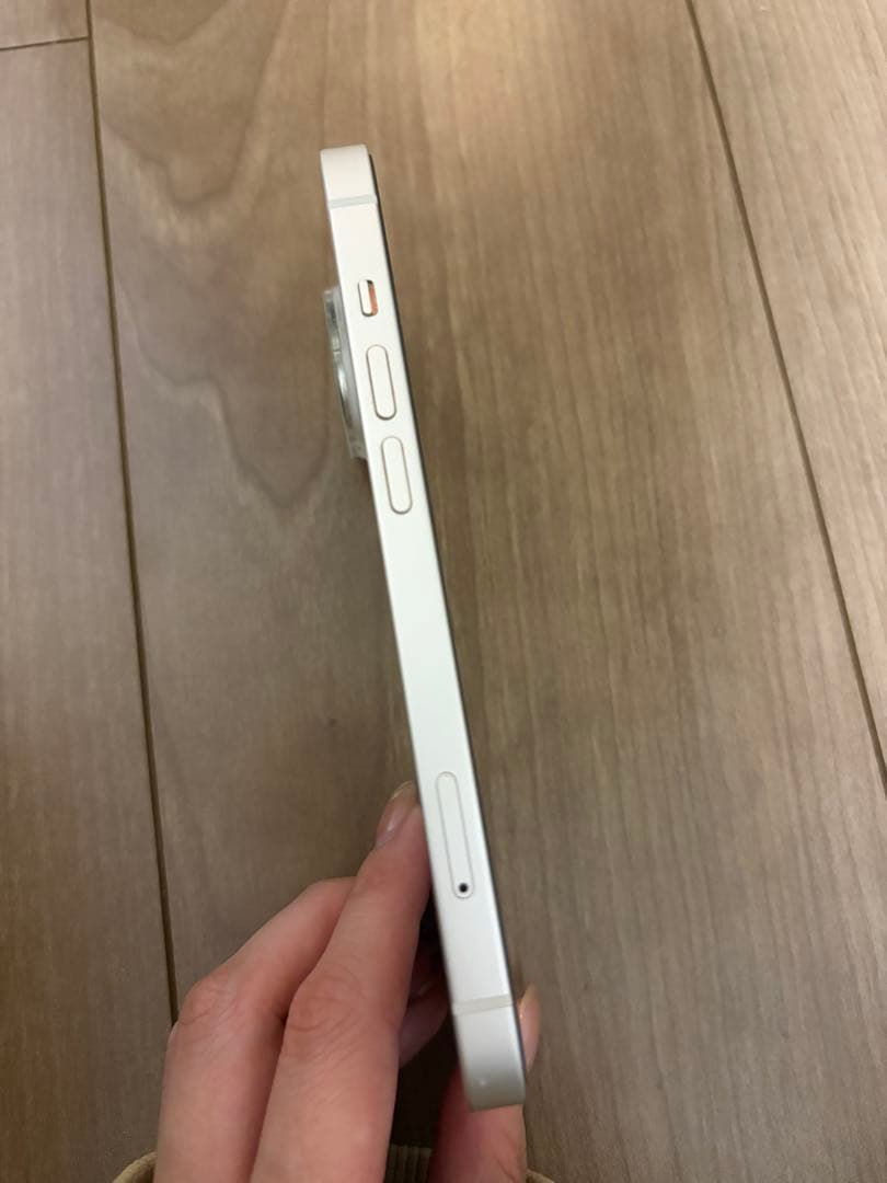 iPhone14 256GB 本体 スターライト