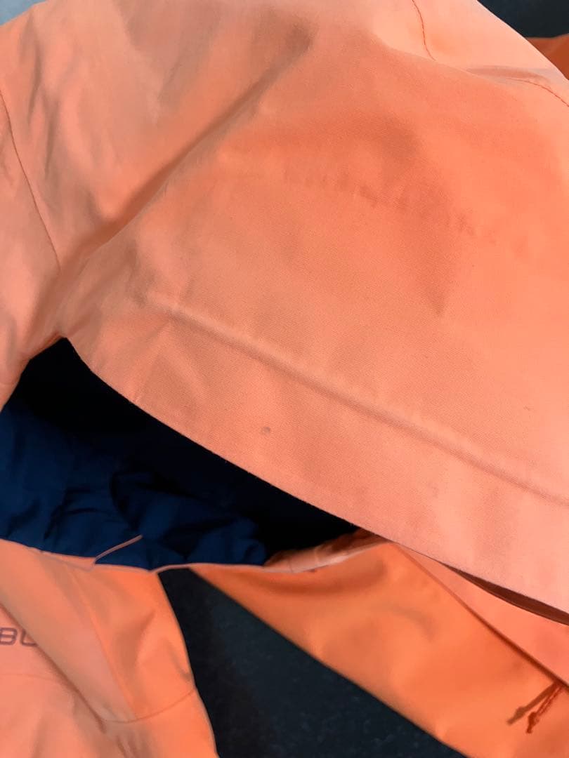 Burton[ak] スノーボードウェア