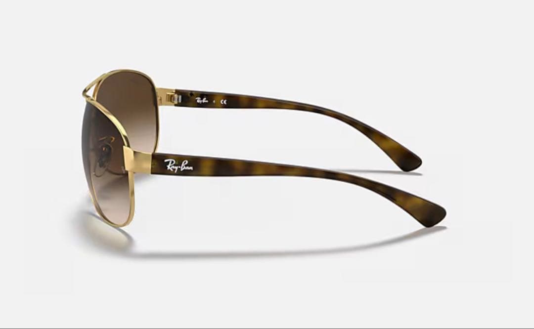 Ray-Ban アビエーター サングラス ゴールド