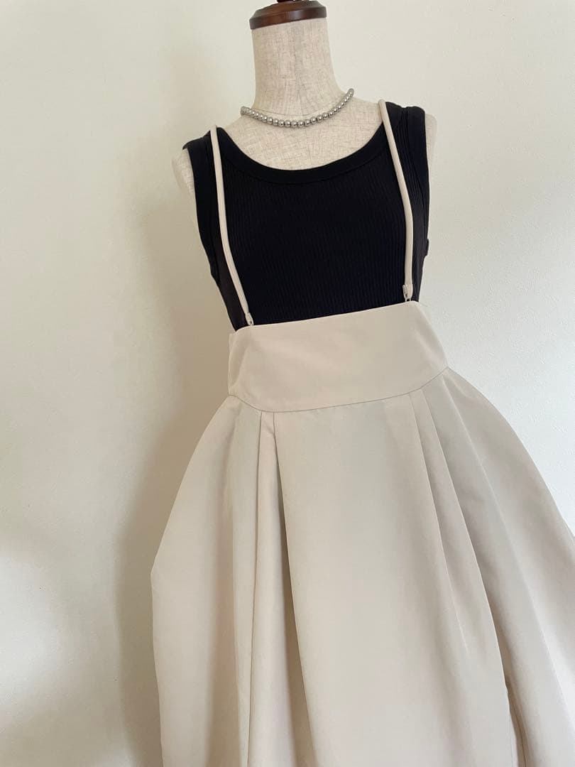 【emmi atelier】 ハイウエストボリュームスカート
