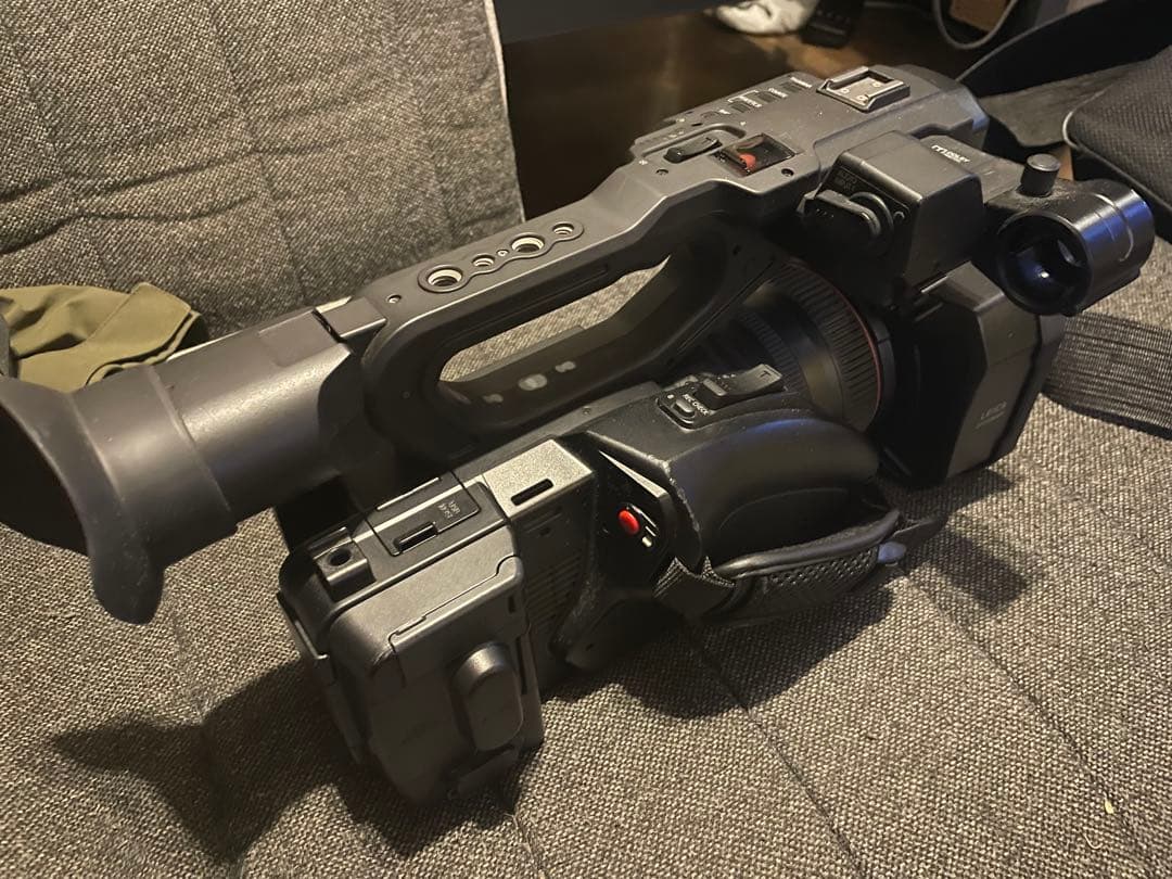 ビデオカメラ業務用　Panasonic AG-UX180