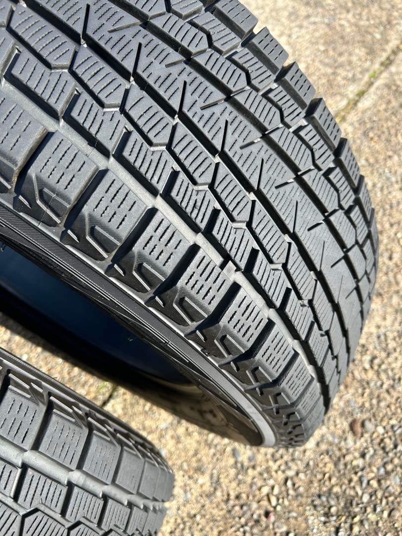 ダンシャリ様①225/65R17 スタッドレス　タイヤのみ（2本）