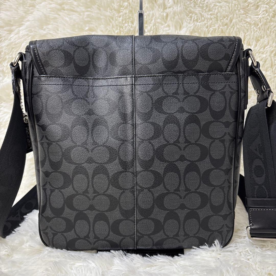 美品✨COACH ショルダーバッグ 黒 シグネチャー 70333