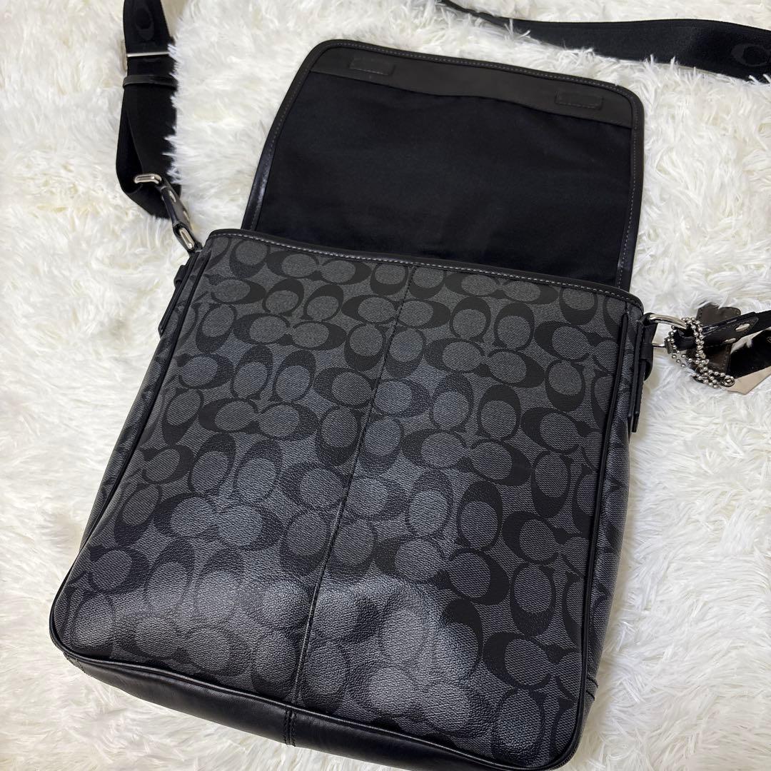 美品✨COACH ショルダーバッグ 黒 シグネチャー 70333
