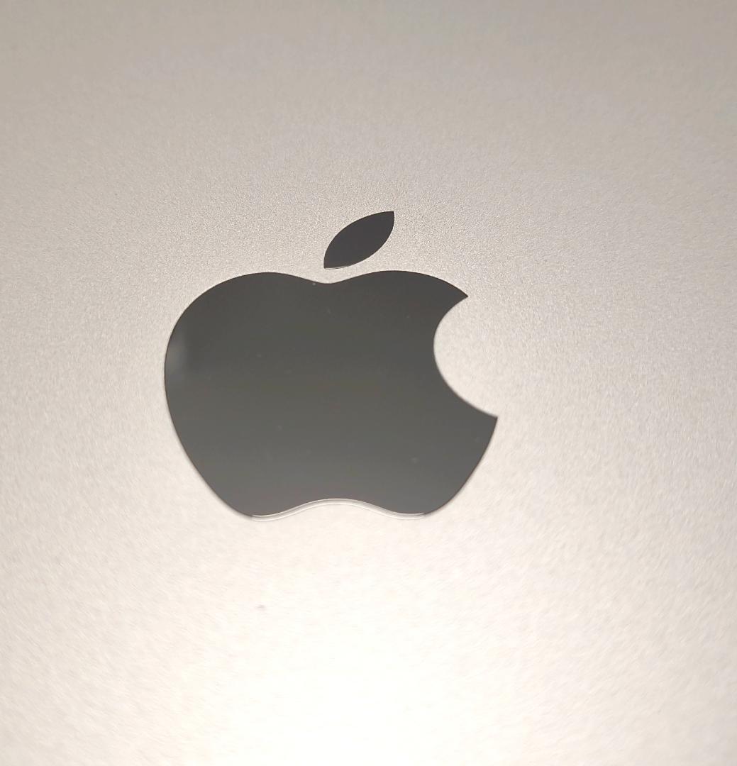 【ほぼ無傷・付属品全て未使用】iPad 第9世代 64GB Wi-Fi シルバー