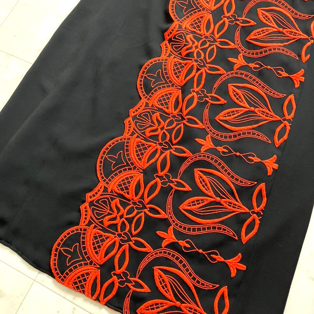 美品 ヴィヴィアンタム ワンピース 刺繍 2