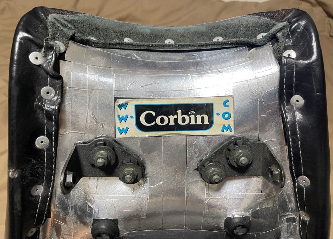 GSX1300R隼 1型 99〜07コルビンシートCORBIN　ハヤブサ