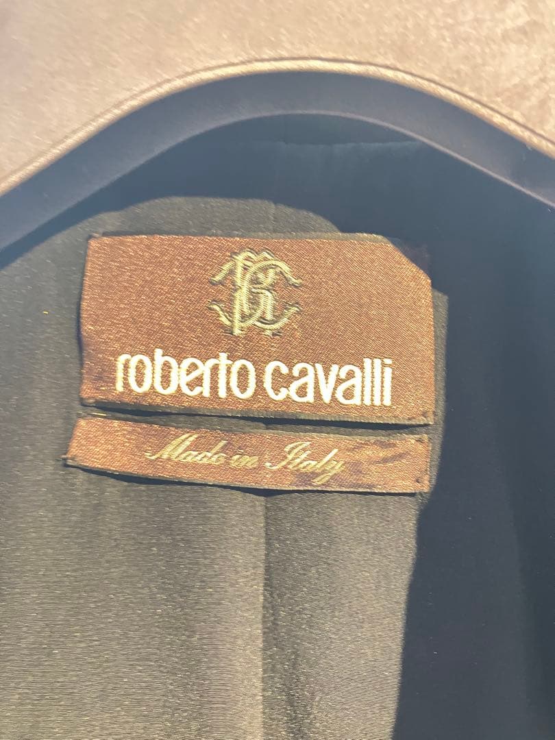 ロベルト・カヴァリ ブラック ジャケットroberto cavalli 38