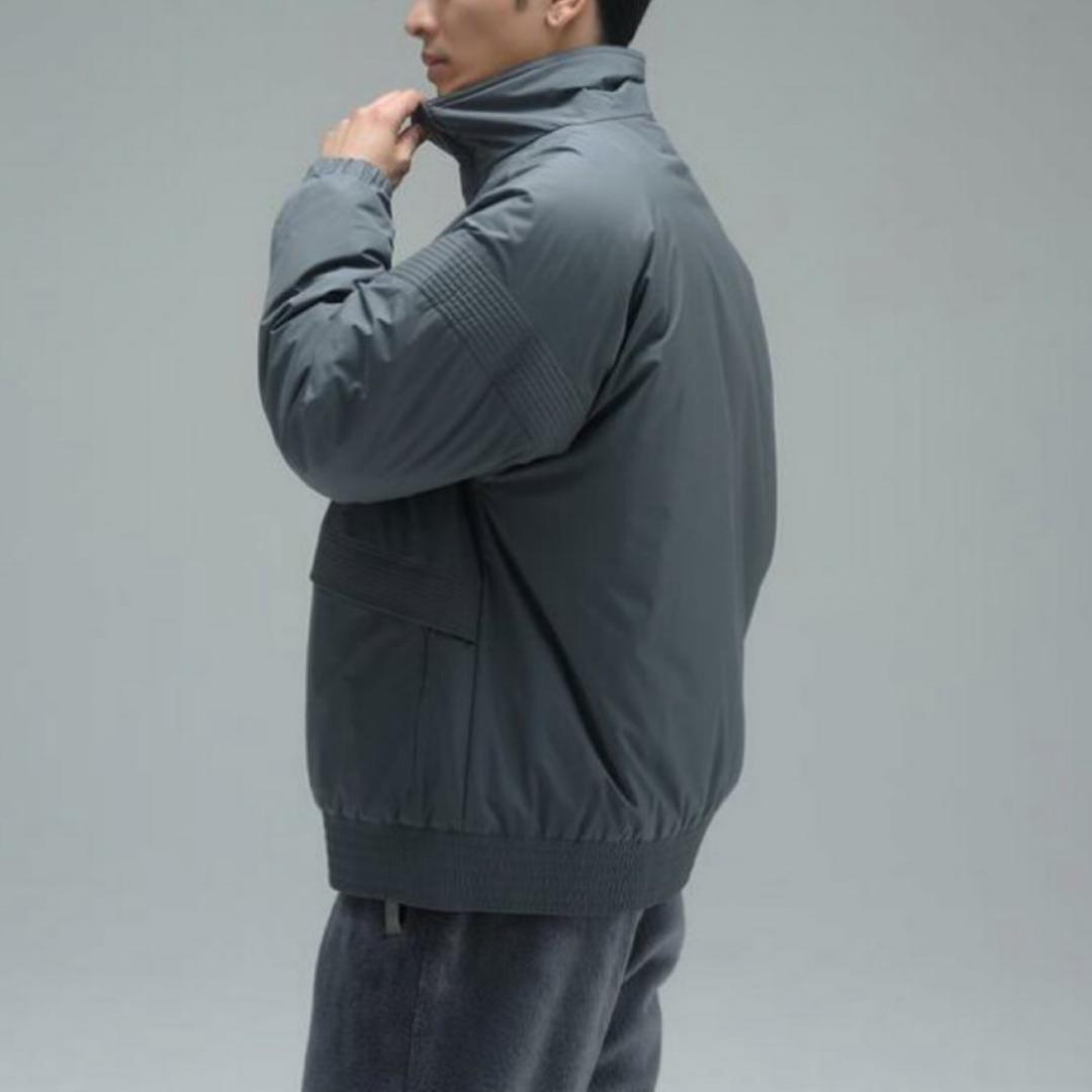 極美品 new balance ニューバランス MET24 パデットジャケット