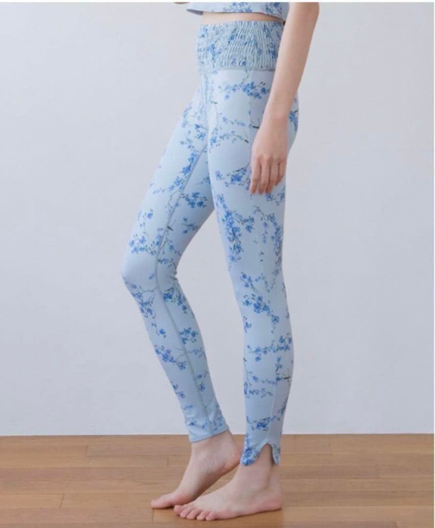 未開封 SUKALA 新品 L サイズ スカーラ LAVA 花柄 ヨガウェア