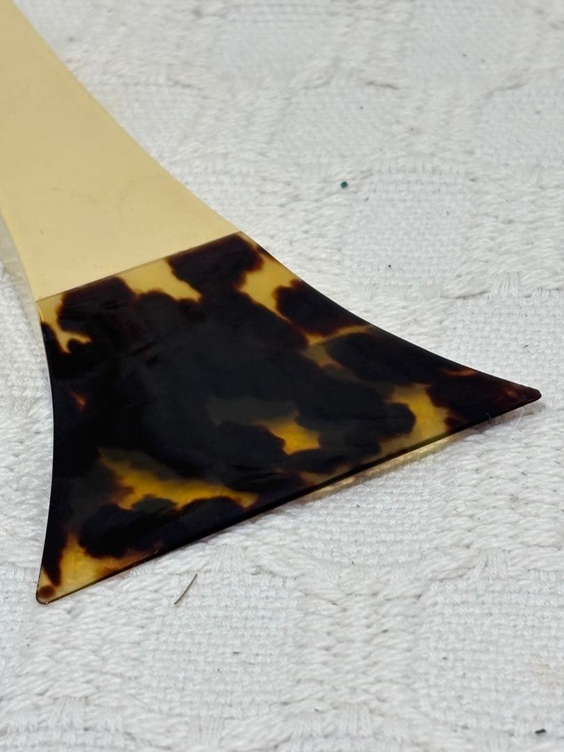 ✨中古品✨三味線 撥 バチ 本鼈甲？ べっ甲？ 13号　箱付き