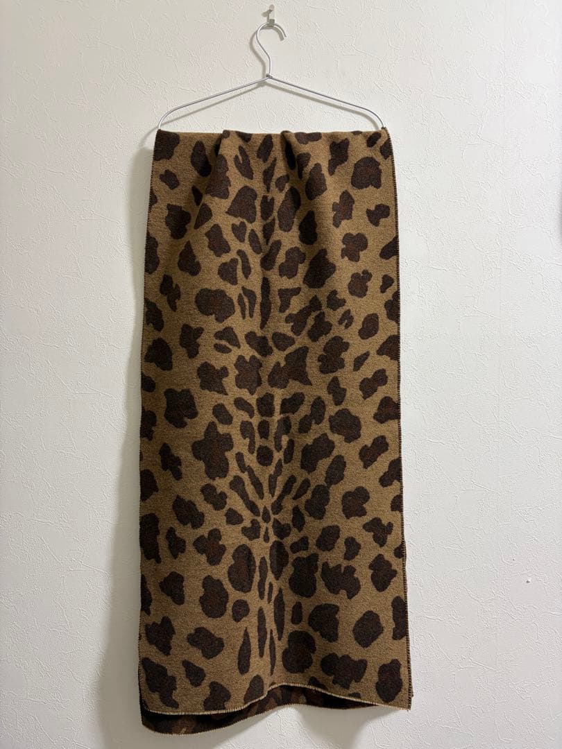 希少　Acne Studios ヒョウ柄　マフラー
