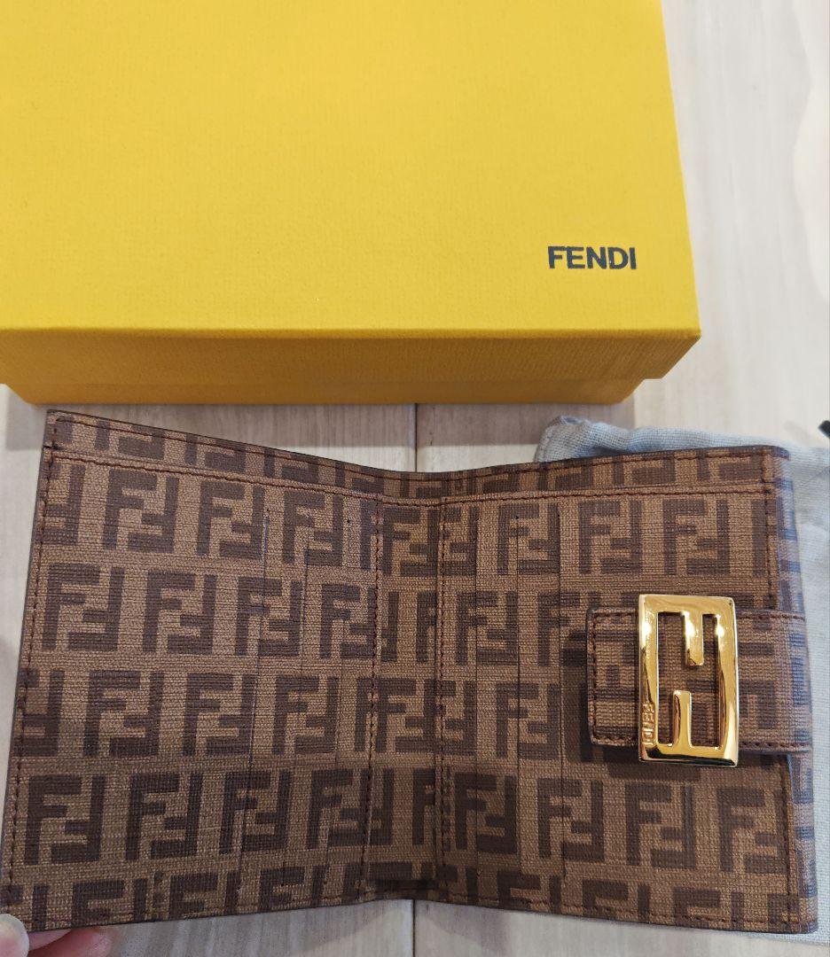 FENDI FFロゴ 二つ折り財布