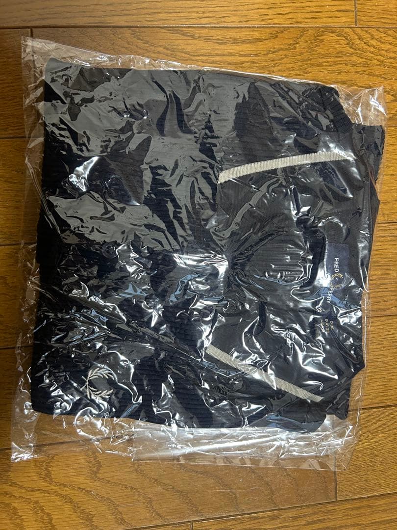 FRED PERRY ポロシャツ　未使用　2月25日に掲載終了