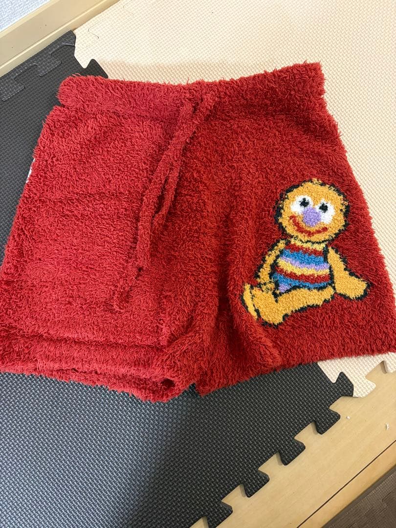 ジェラピケ　SESAME STREET エルモパーカ&ショートパンツセット