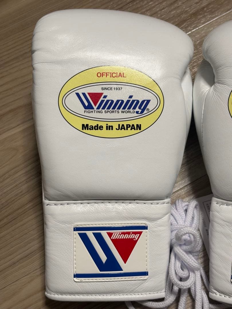 Winning ボクシンググローブ 8 oz ホワイト