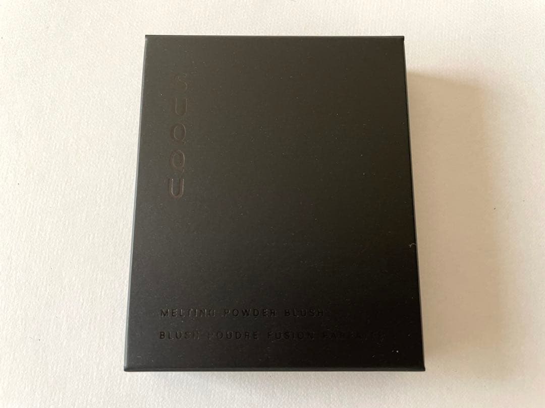 【新品未使用】SUQQU メルティング　パウダー　ブラッシュ　01 瑞泡