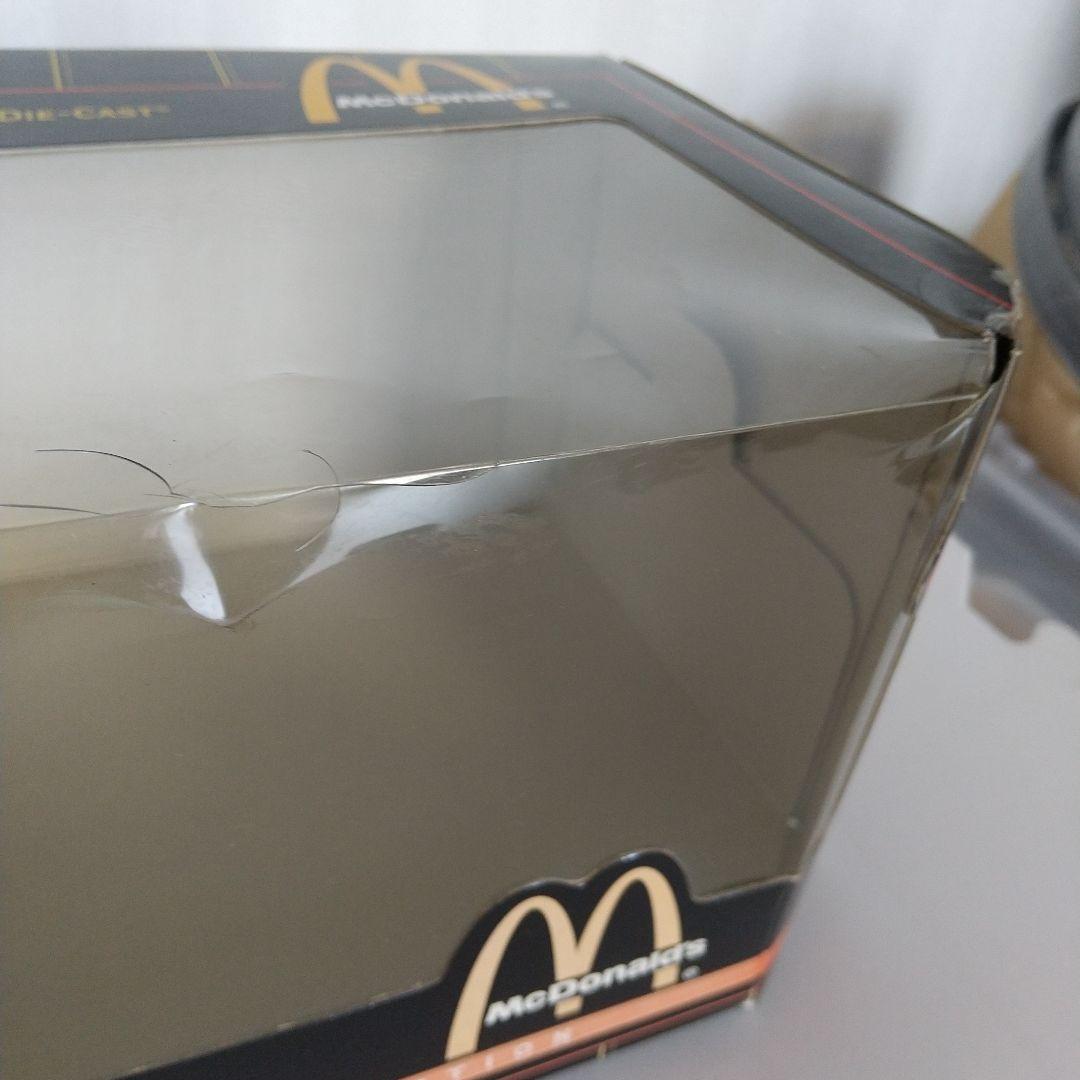ミニカー CHEVY SUBURBAN/THE 2000 McDonald's