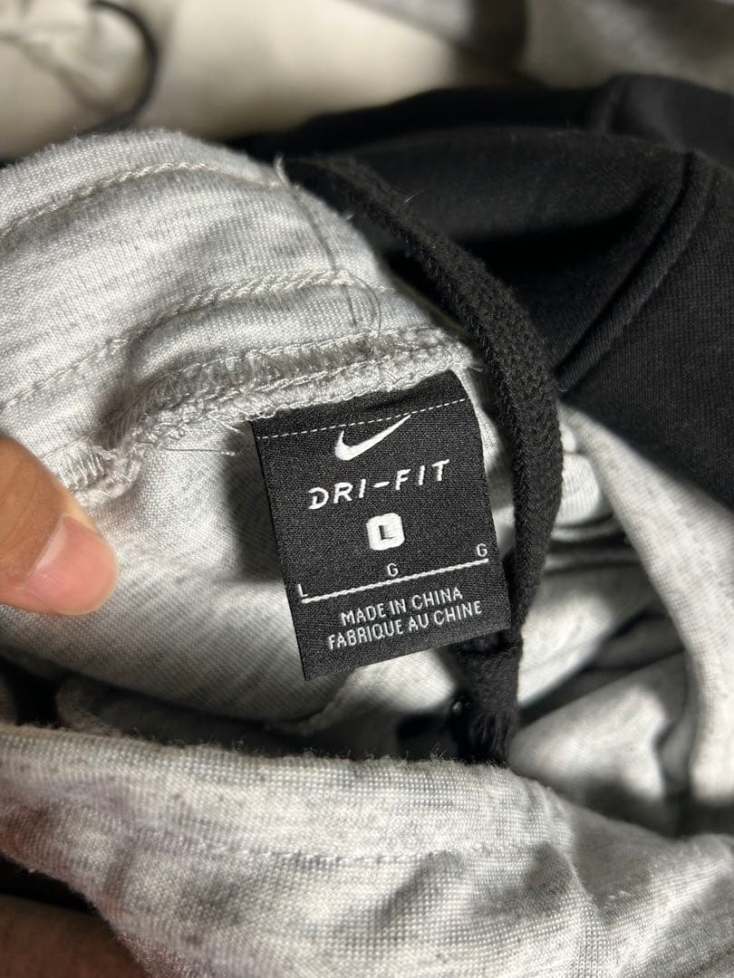 NIKE テックフリース セットアップ グレー