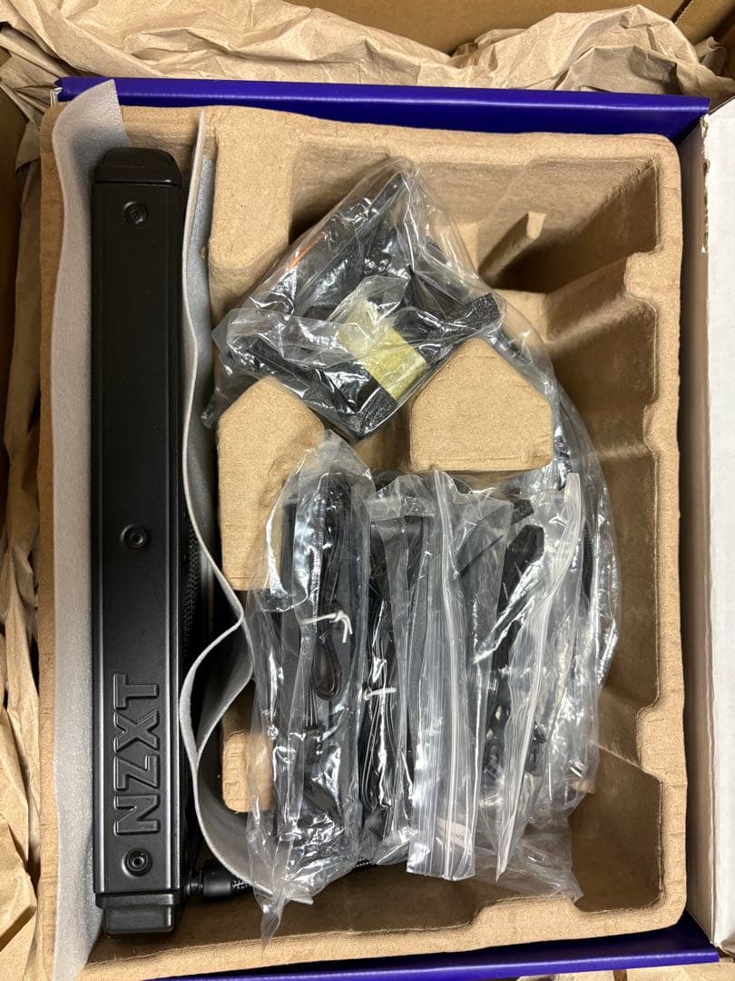 PC用ファン・クーラー NZXT KRAKEN 240