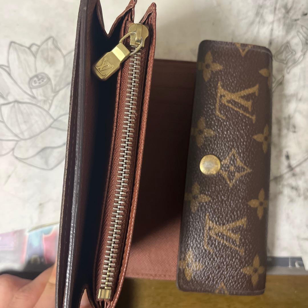 Louis Vuitton モノグラム 二つ折り財布　ルイヴィトン