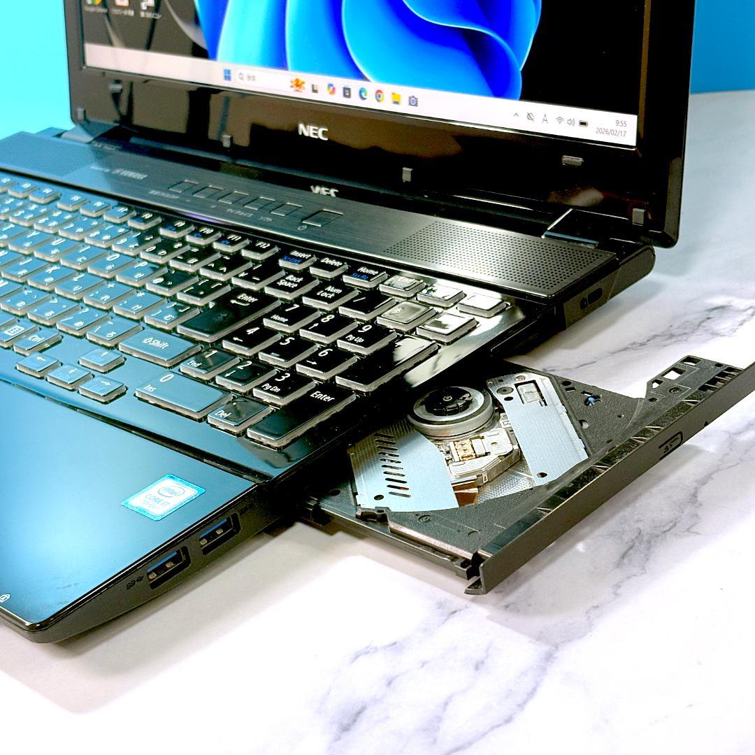 Corei7・16GB・SSD・フルHD・ブルーレイ・ノートパソコン・オフィス付