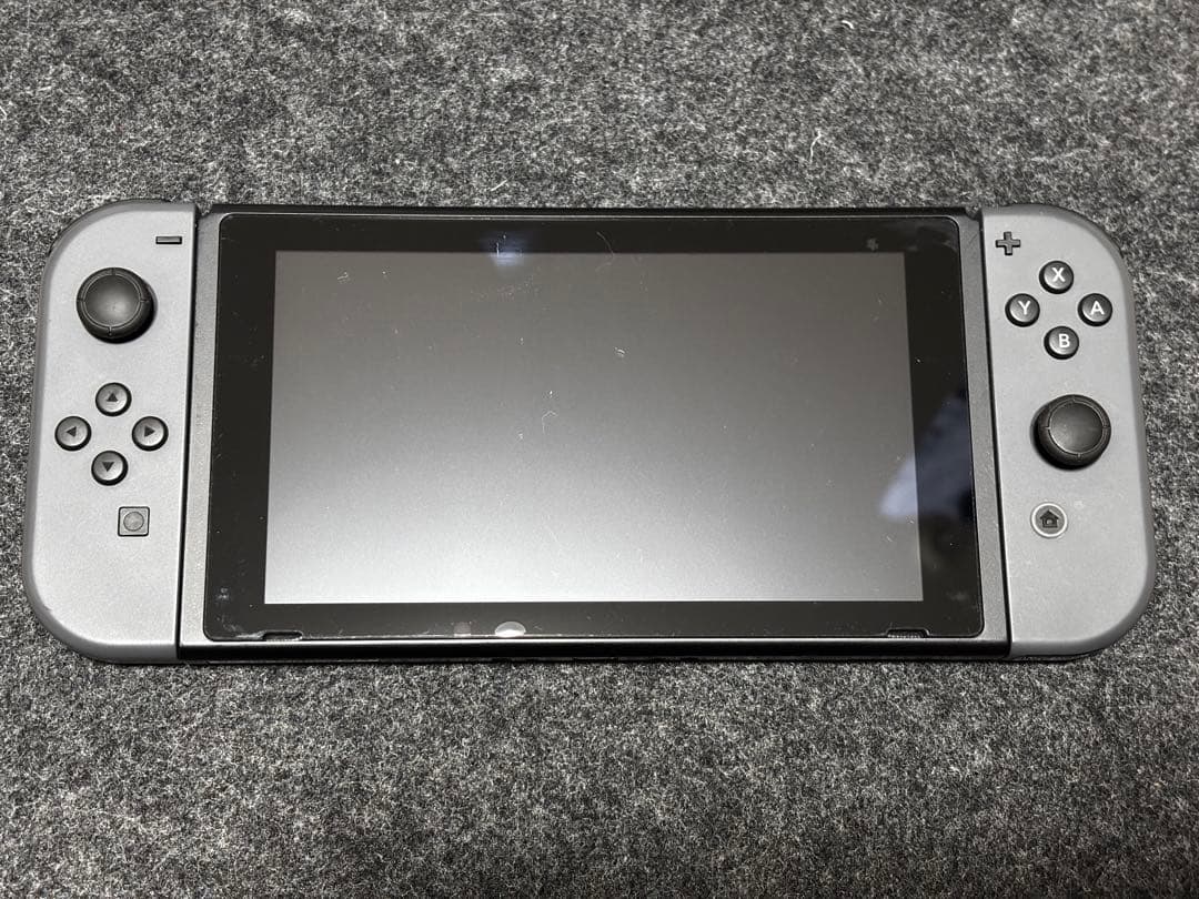 Nintedo Switch 本体 キャリングケース付き