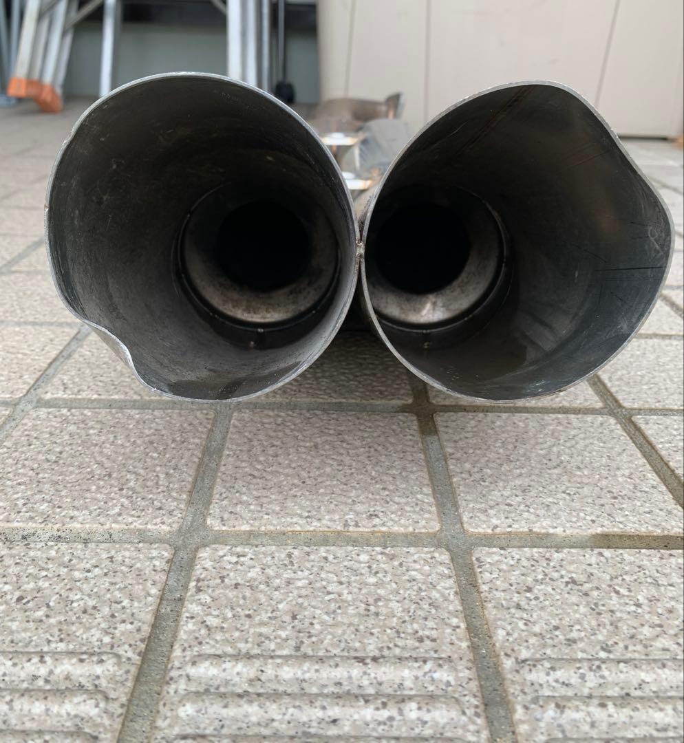 車　マフラー