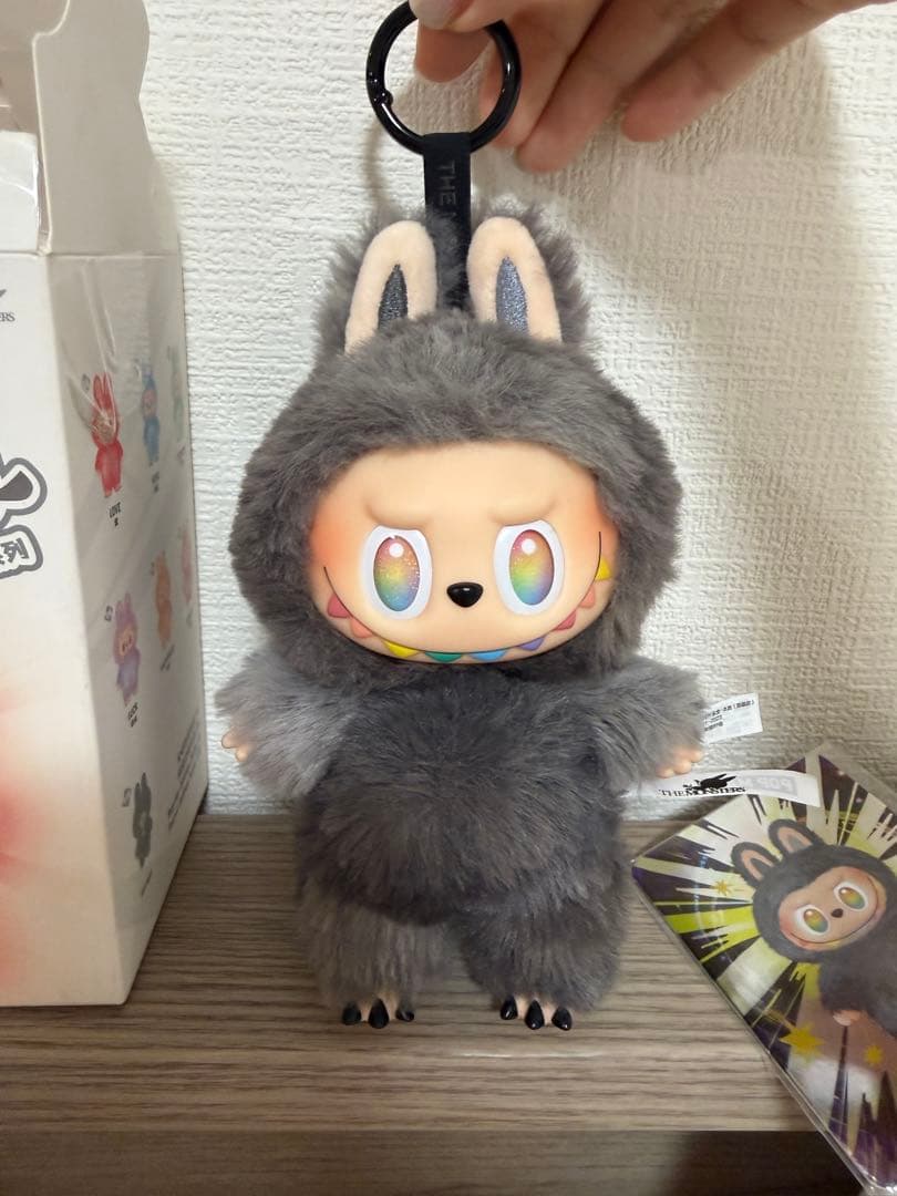 ラブブシークレットTHE MONSTERS Big into Energy ID