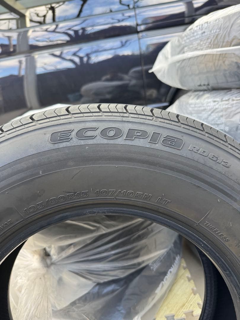 送料込ハイエース純正タイヤバリ山195/80/R15LTタイヤECOPIA４本