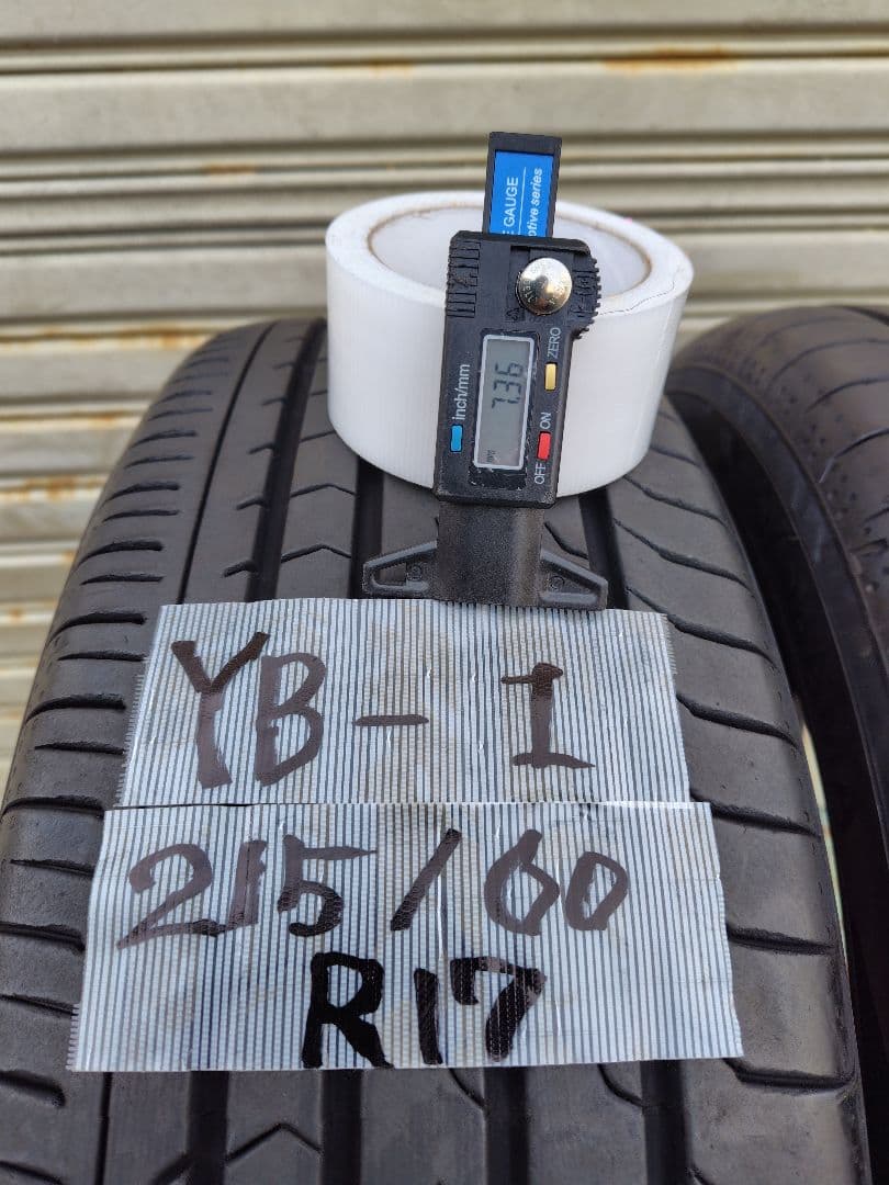 プルプル太郎ヨコハマブルーアースRV03 215/60R17 、24年製、