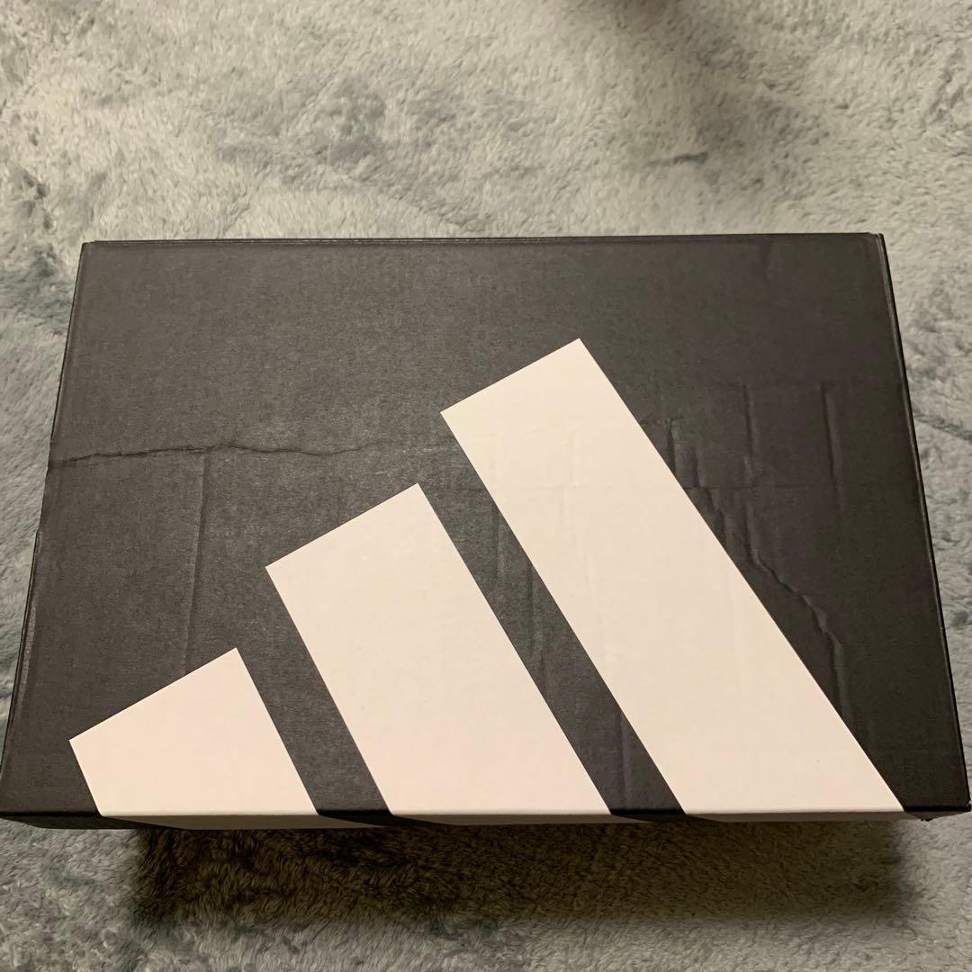 adidas ボクシングシューズ グレー/ゴールド