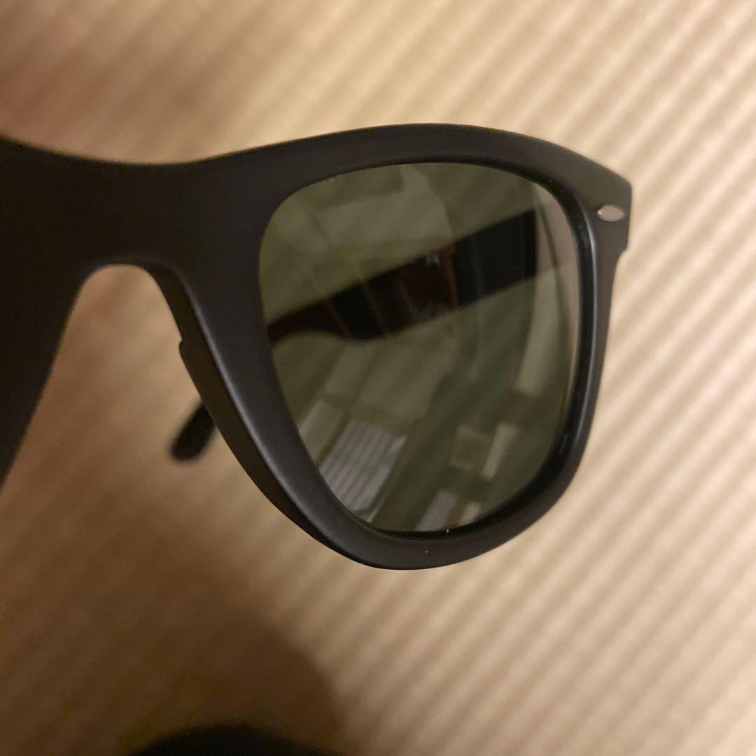 Ray-Ban Wayfarer ブラックサングラス RB 2140-F
