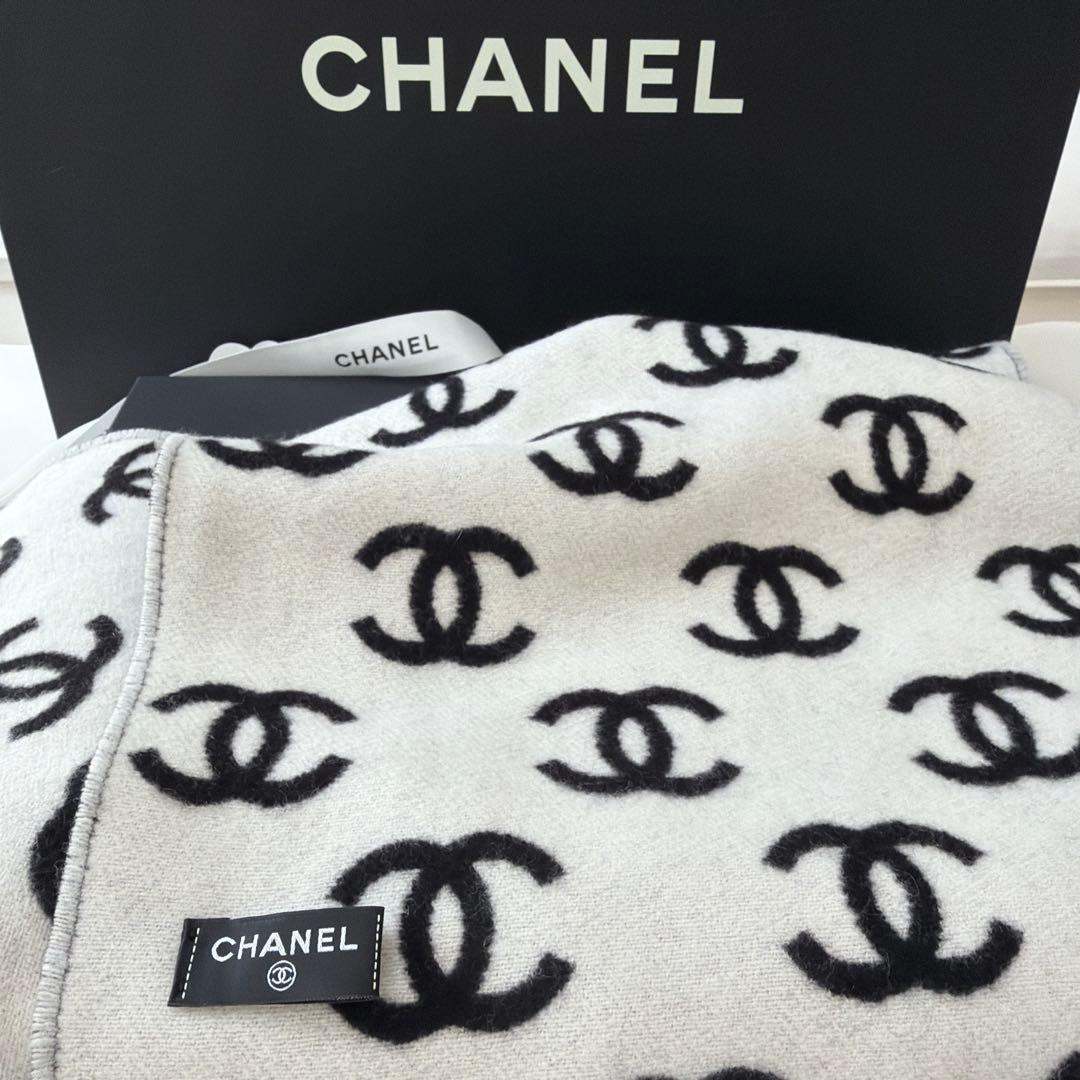 【新品未使用】CHANELシャネル2026年2月購入品リバーシブル マフラー希少