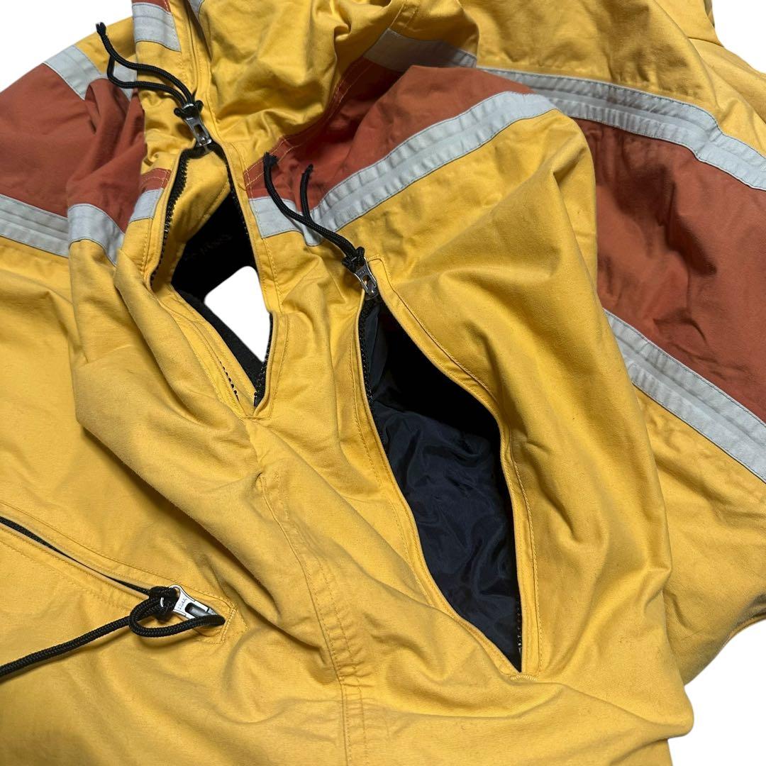 BURTON スノボーウェア ジャケット XL 反射ライン 内側ボア 暖かい