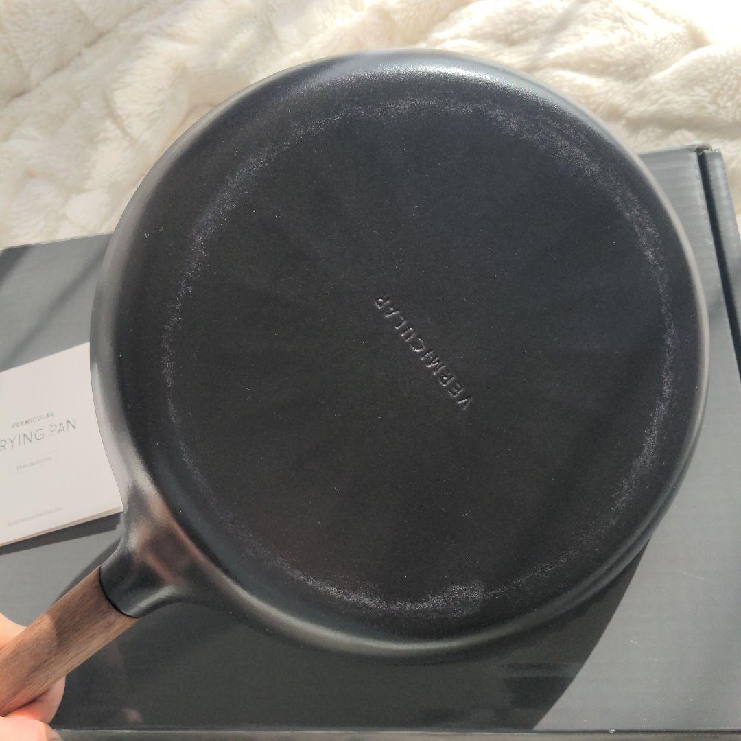 中古 バーミキュラ フライパン 26cm 蓋つき