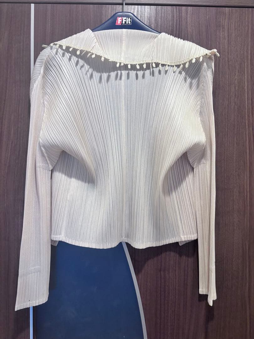 PLEATS PLEASE おしゃれ襟デザイン カーディガン　ボレロ